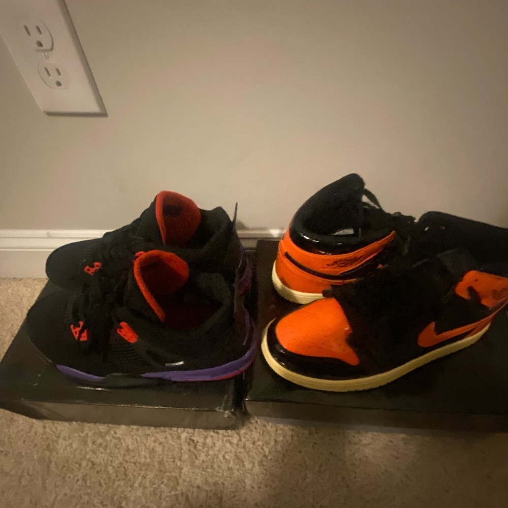 Air Jordan raptor 4s and shattered backboards